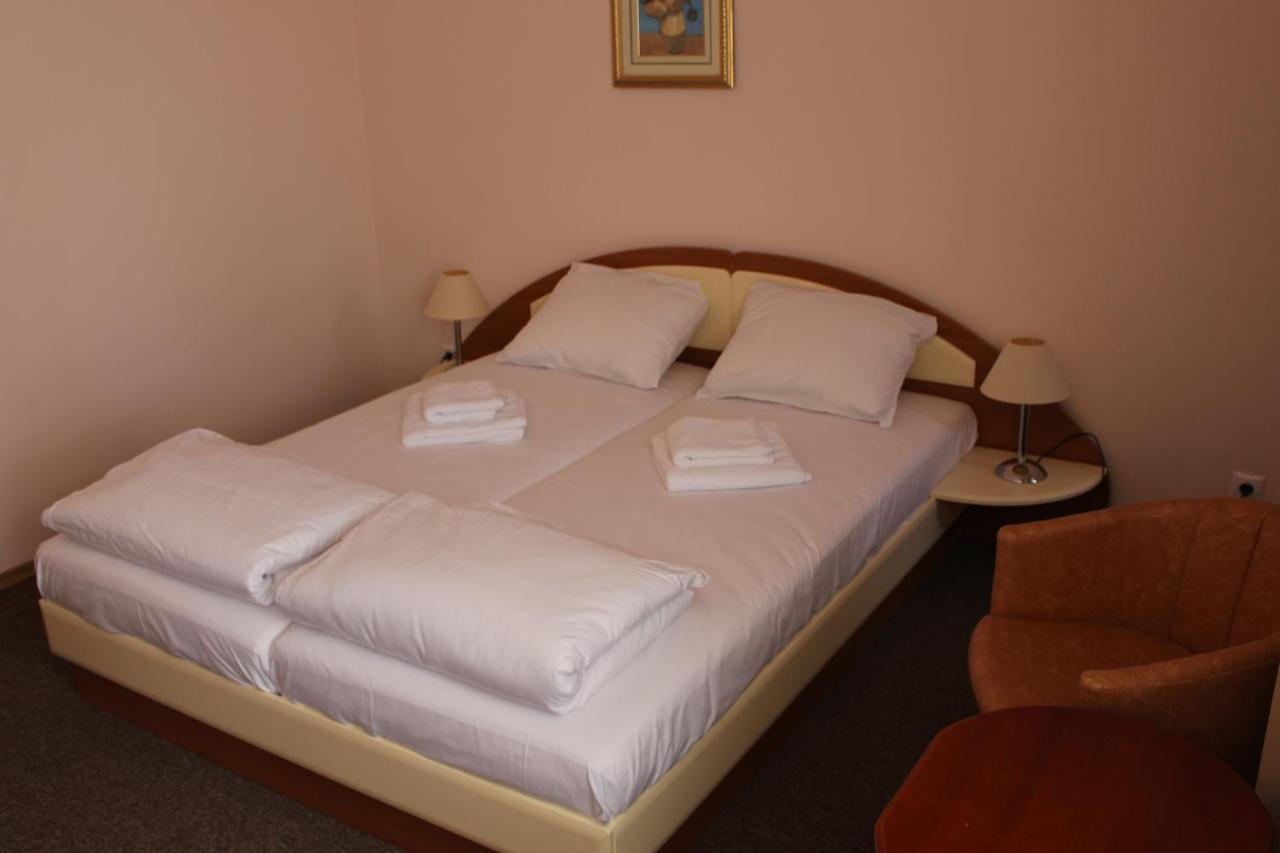 Arlanda Hotel Sveti Vlas Exterior photo