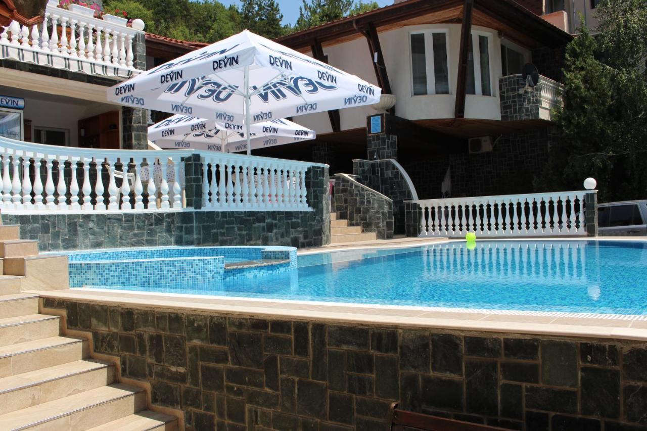 Arlanda Hotel Sveti Vlas Exterior photo