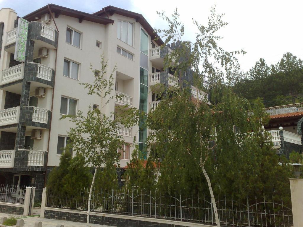 Arlanda Hotel Sveti Vlas Exterior photo